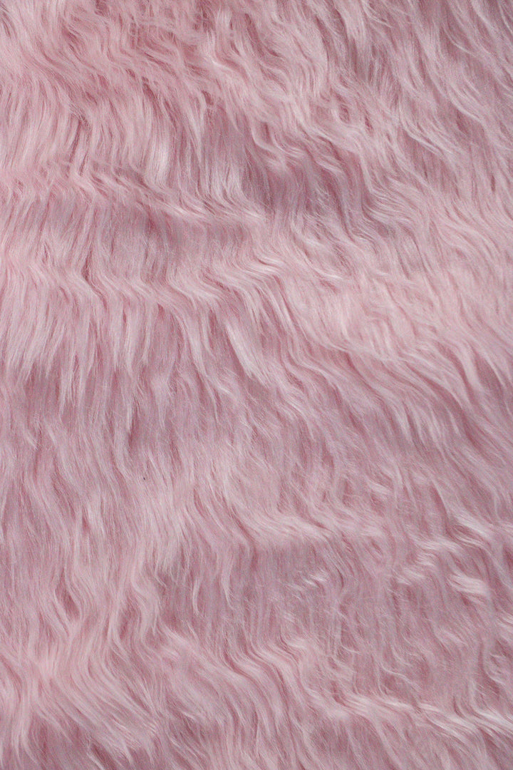 Wild Life (Sheep Fur) - 3.2 x 4.9 FT - Pink - Luxuriously Soft Fluffy Rug