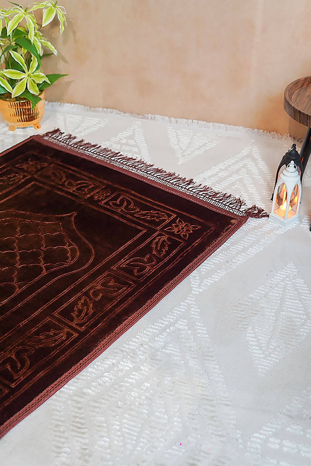 Comfort Janamaz - Premium Velvet Quilted Prayer Mat - Dark Brown