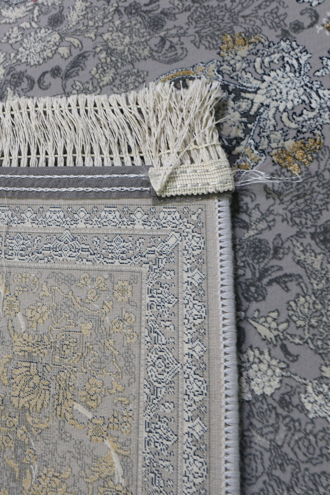 Iranian Premium Quality Authentic Persian (1500) Rug - 2.6 x 4.9 FT - Unveiling the Elegance and Tradition of Authentic Persian Rugs