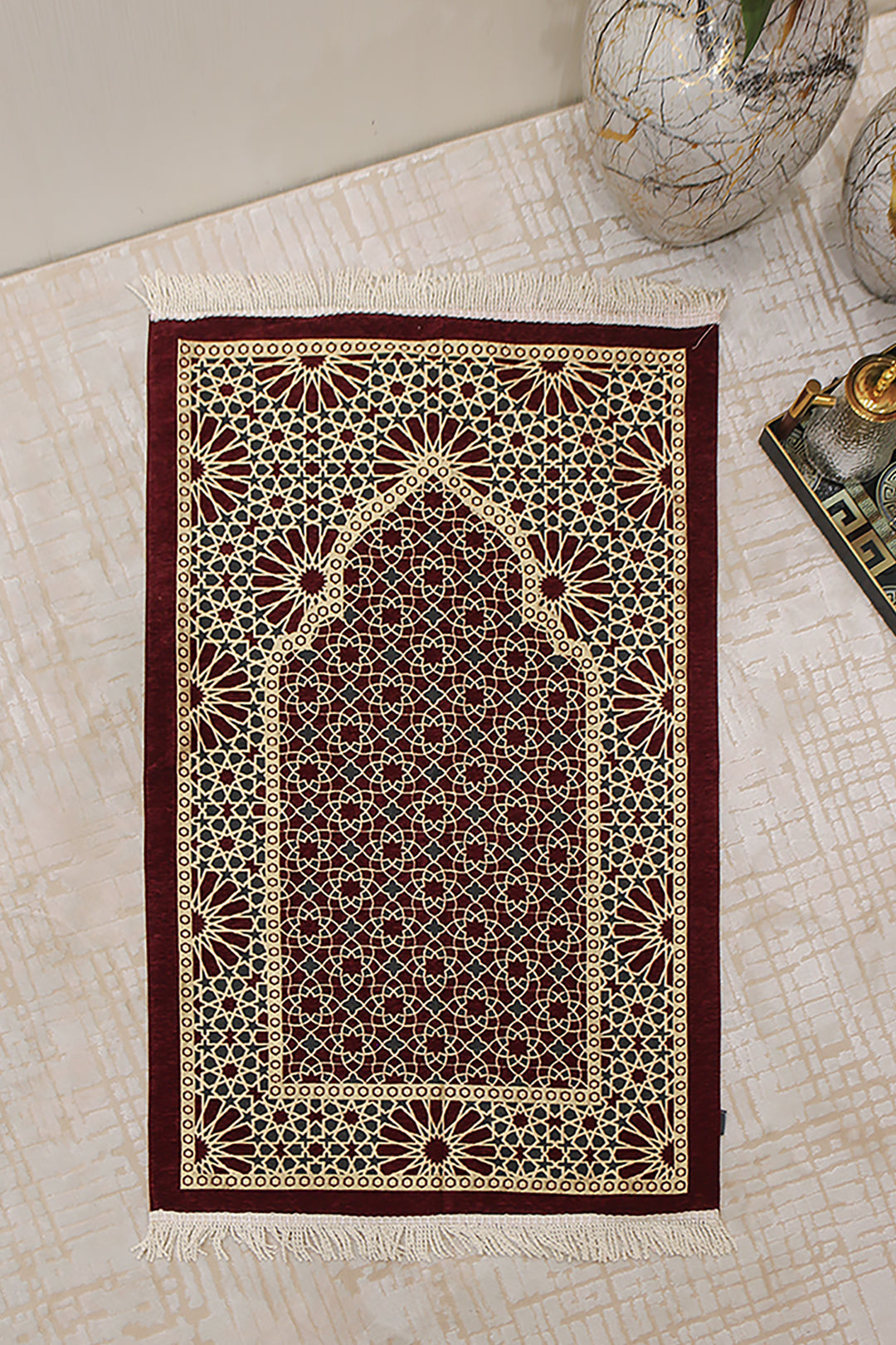 Ultra Janamaz - Foldable Travel Prayer Mat - Maroon