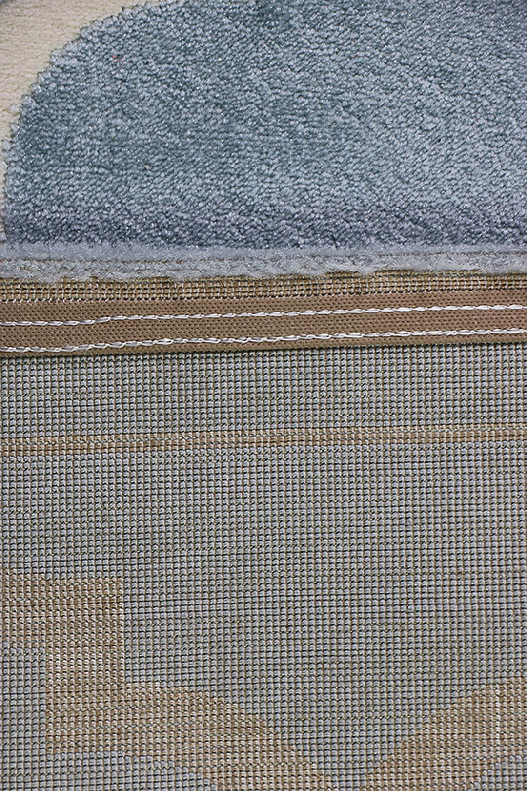 <p>Turkish Modern <strong>Festival Lrg-P Rug</strong>  - Gray - 6.5 x 9.8 FT</p>