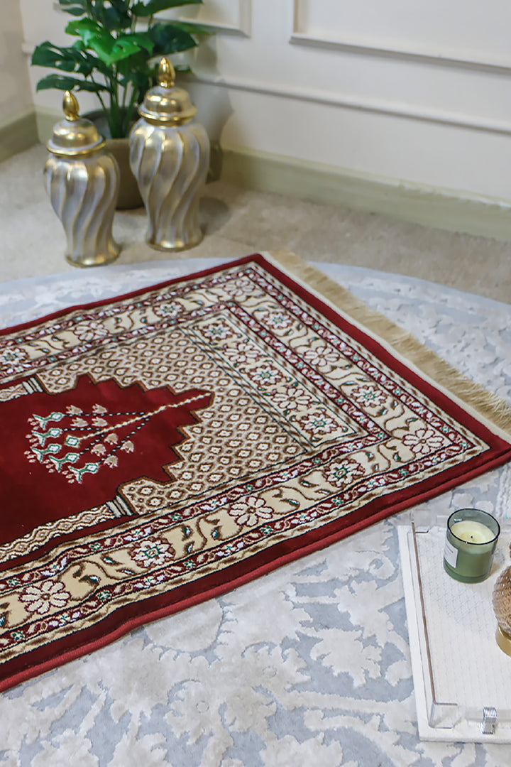 Ishraq Janamaz D. Red and Beige