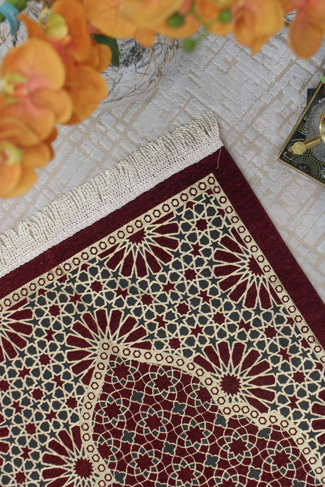 Ultra Janamaz - Foldable Travel Prayer Mat - Maroon