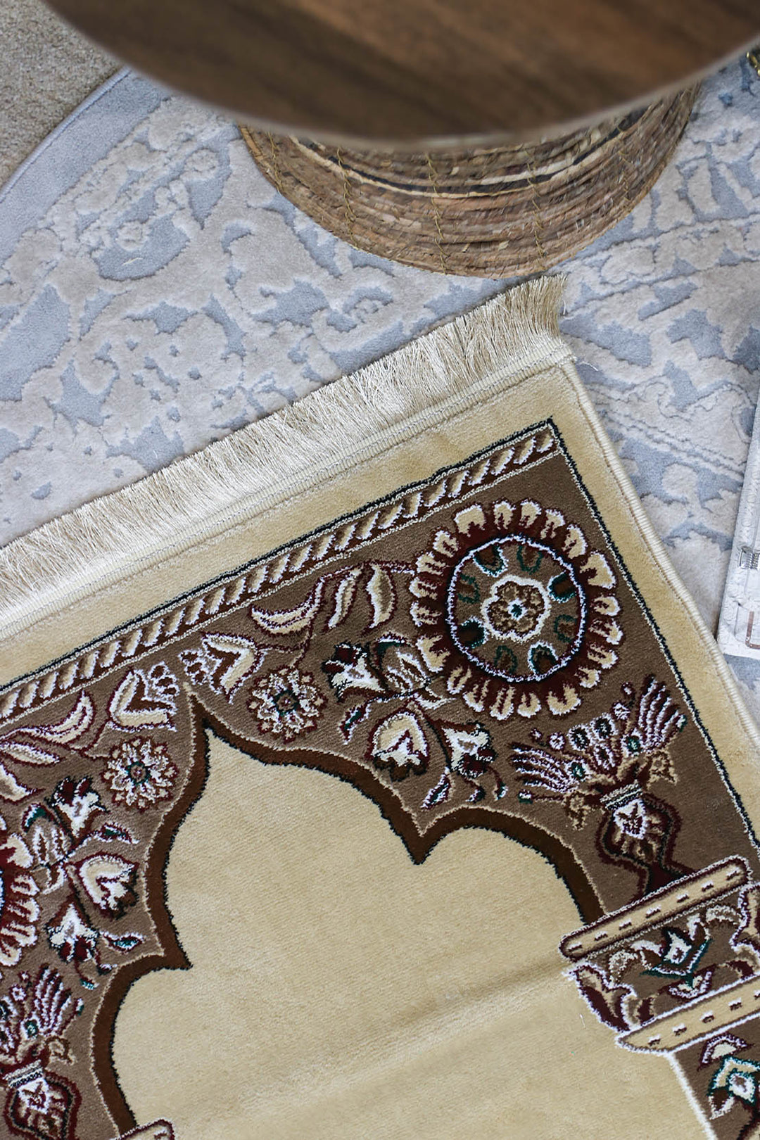 Ishraq Janamaz  Brown and B eige