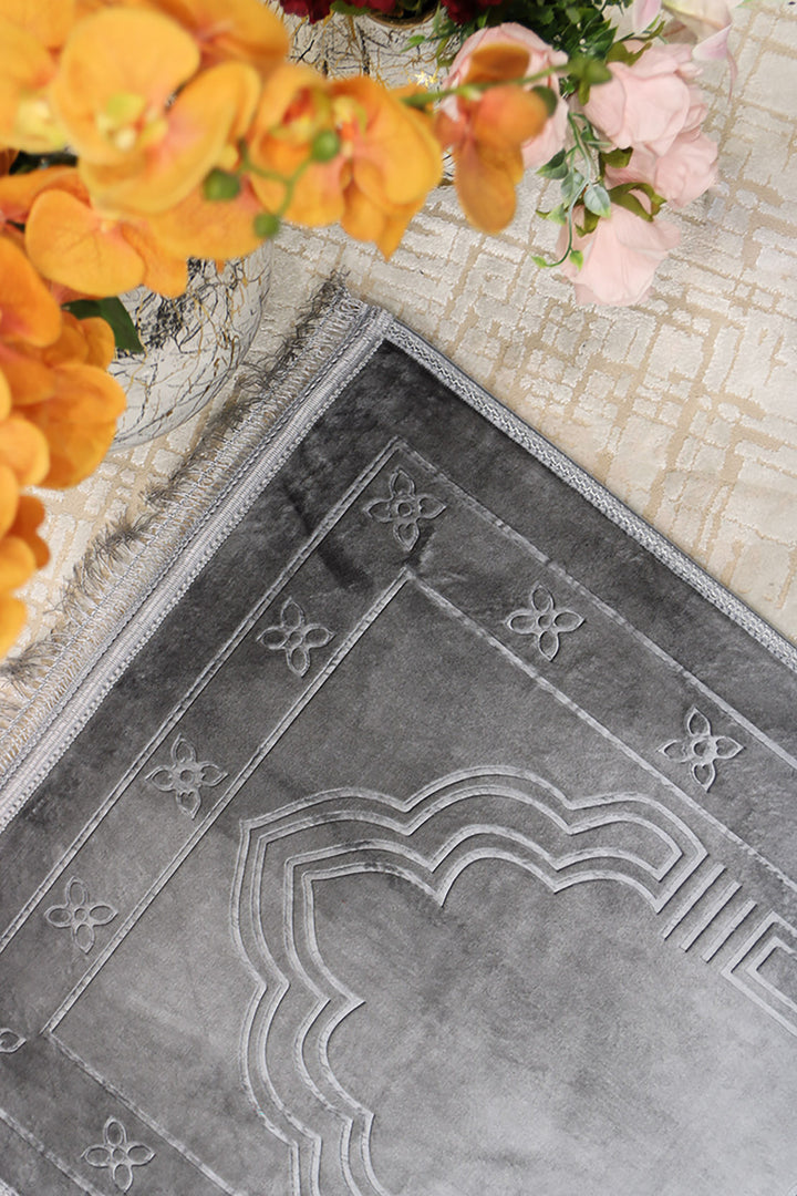 Comfort Janamaz - Premium Velvet Quilted Prayer Mat - Gray