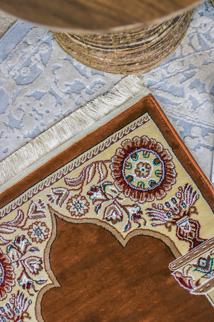 Ishraq Janamaz Beige and Brown