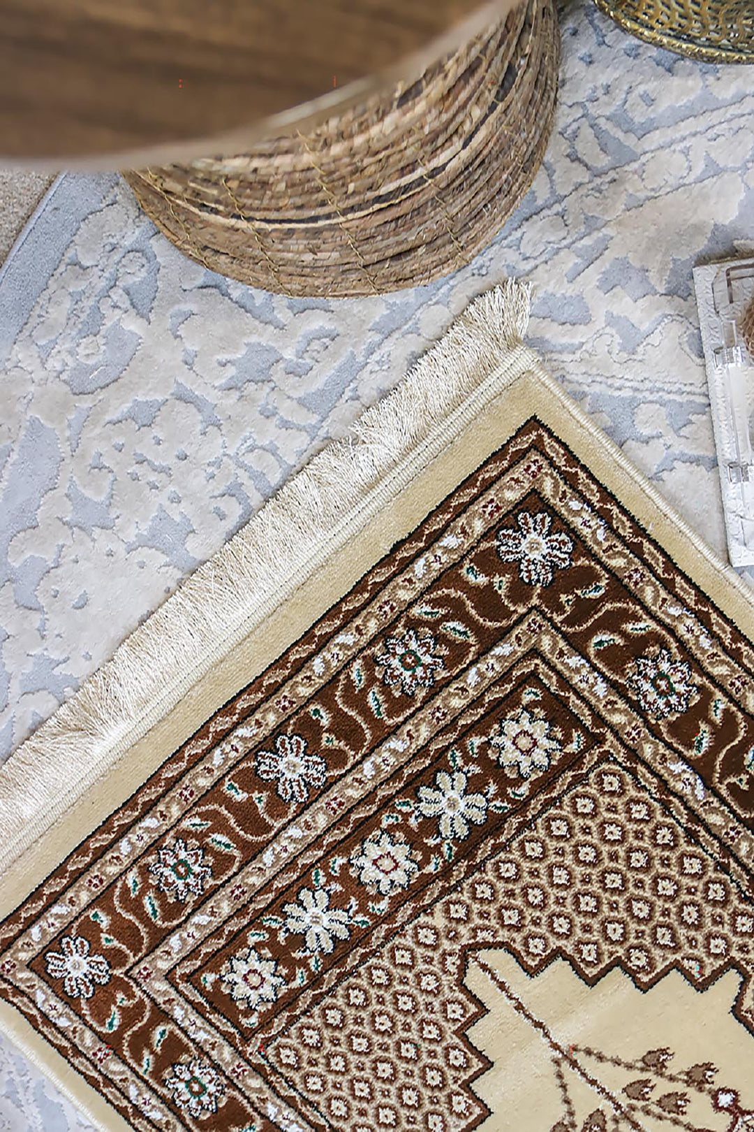 Ishraq Janamaz Beige and Brown