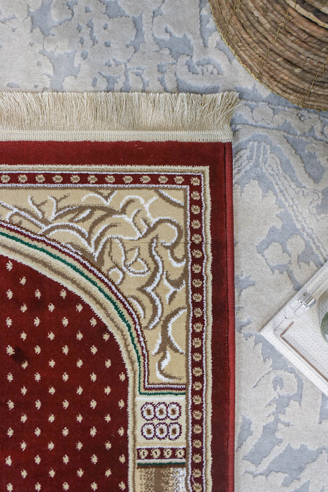 Ishraq Janamaz D. Red and Beige