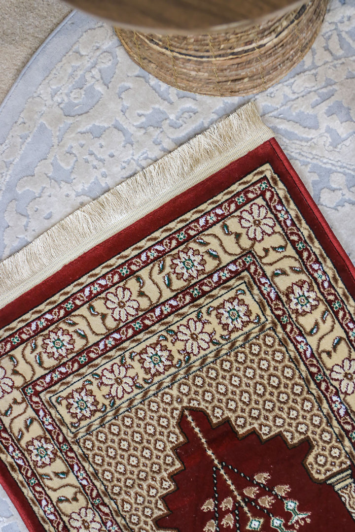 Ishraq Janamaz D. Red and Beige