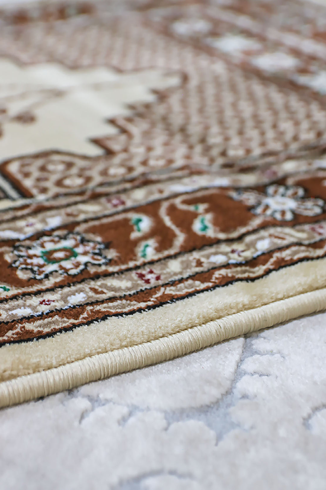 Ishraq Janamaz Beige and Brown