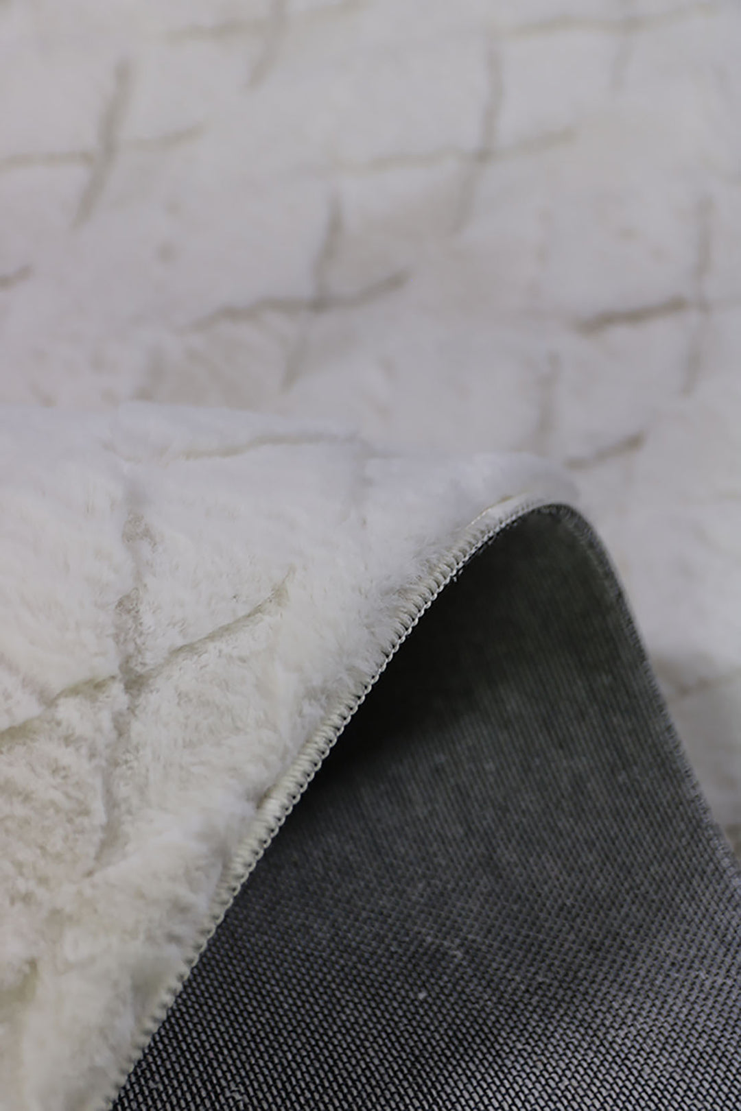 Turkish LAVENDER Rug - 3 x 4.9 FT - Fluffy and Durable Floor Rug