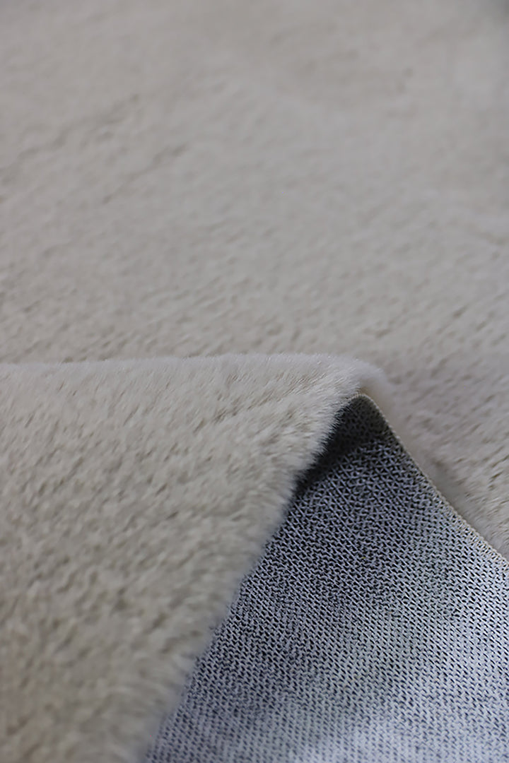 Turkish FEELINGS Rug - 3.9 x 5.9 FT - Fluffy and Durable Floor Rug