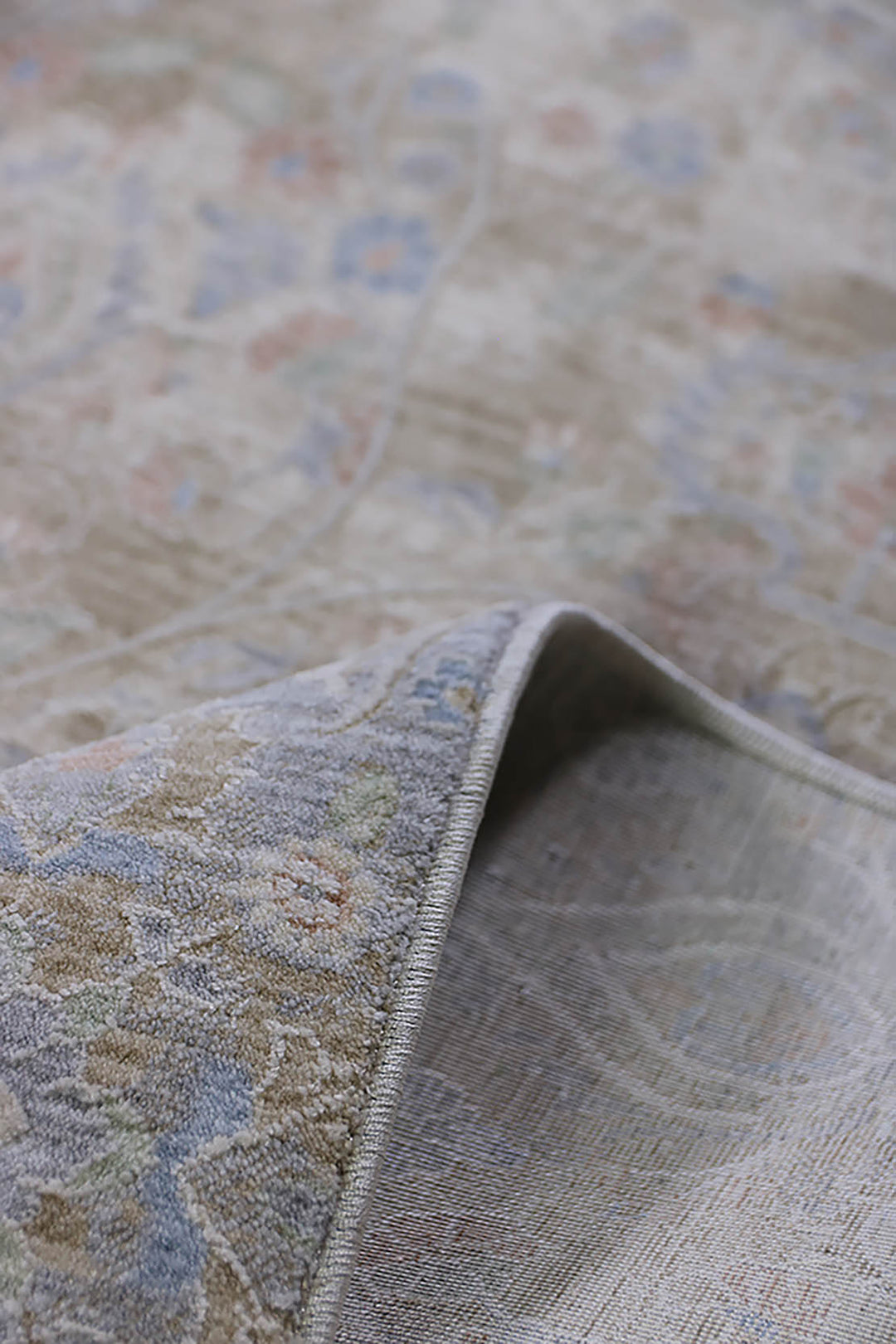 <p>Turkish Modern <strong>Opera Rug</strong>  - Beige