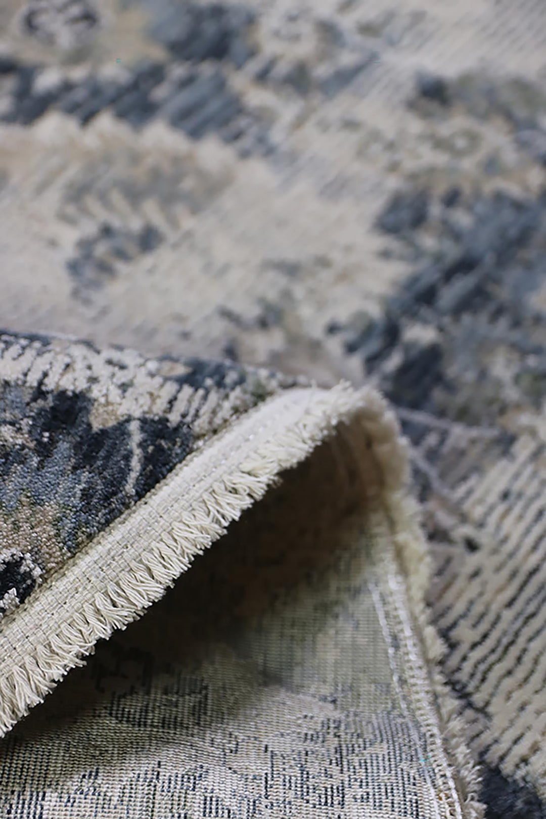 <p>Turkish Modern <strong>Elements Rug</strong>  - Blue - 5.2 x 5.2 FT</p>