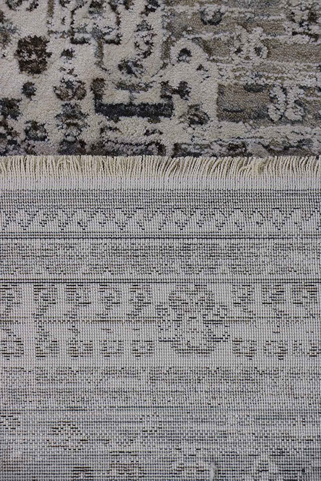 <p>Turkish Modern <strong>Elements Rug</strong>  - Gray - 3.9 x 5.9 FT</p>