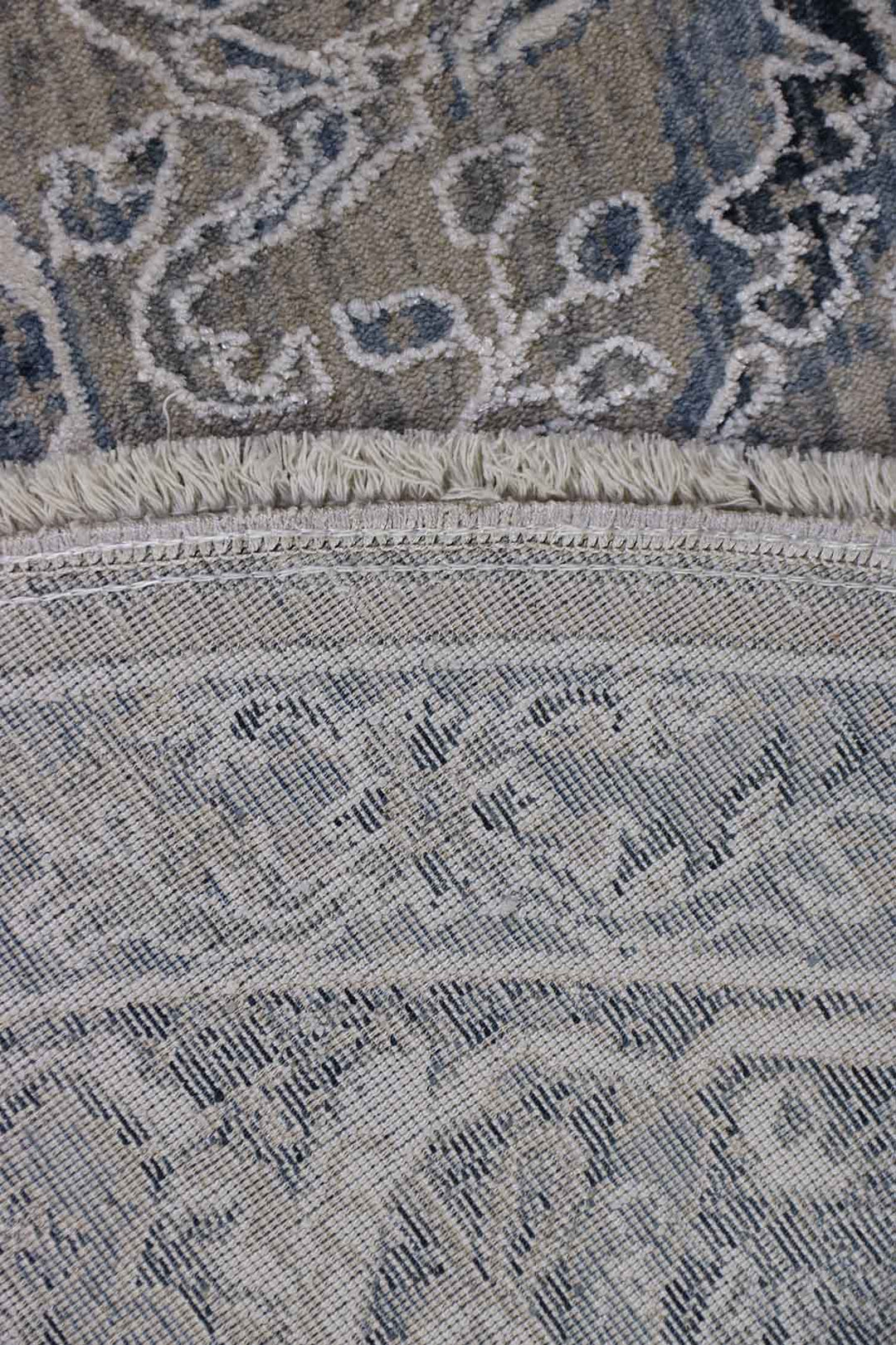 <p>Turkish Modern <strong>Elements Rug</strong>  - Blue - 5.2 x 5.2 FT</p>