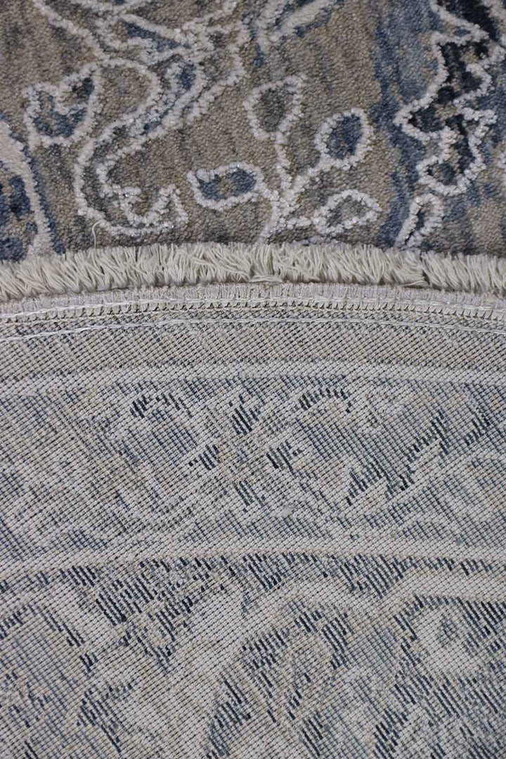 <p>Turkish Modern <strong>Elements Rug</strong>  - Blue - 5.2 x 5.2 FT</p>