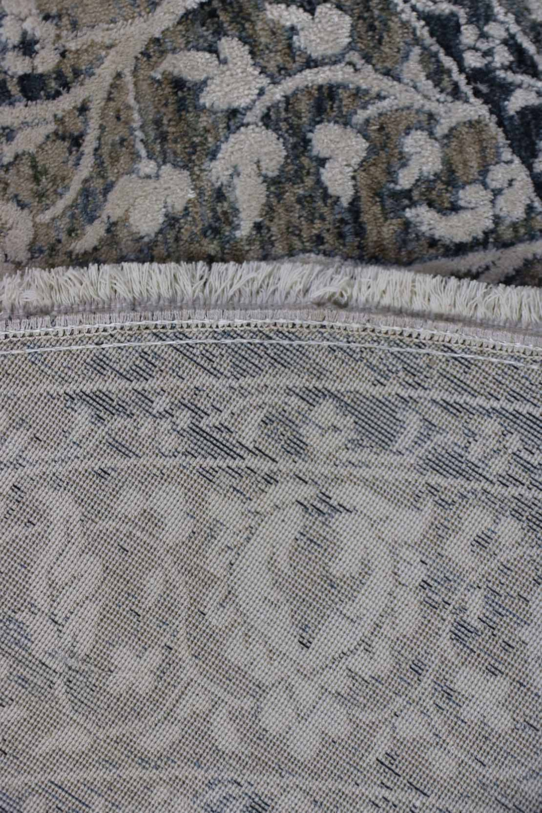 <p>Turkish Modern <strong>Elements Rug</strong>  - Blue - 5.2 x 5.2 FT</p>