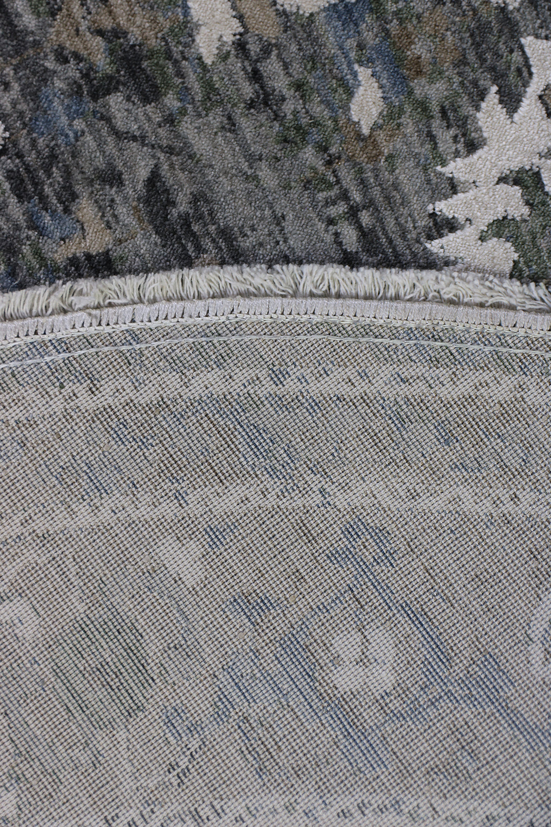 <p>Turkish Modern <strong>Elements Rug</strong>  - Gray - 5.2 x 5.2 FT</p>