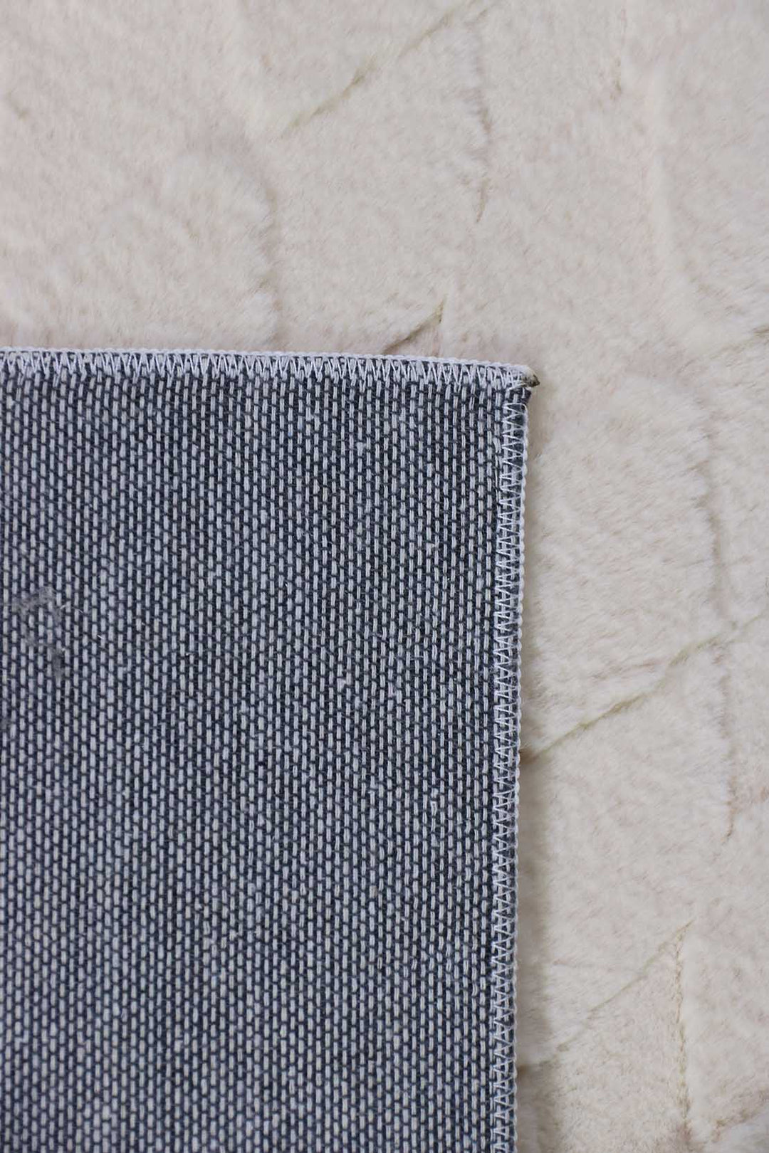 Turkish LAVENDER Rug - 3 x 4.9 FT - Fluffy and Durable Floor Rug