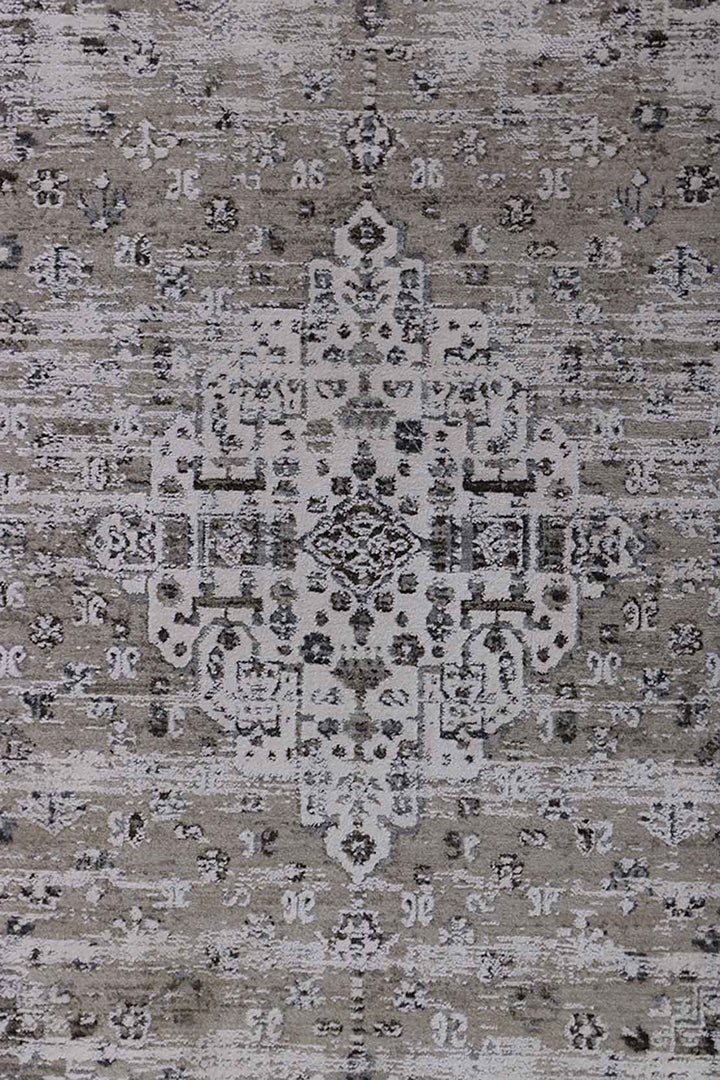<p>Turkish Modern <strong>Elements Rug</strong>  - Brown - 3.9 x 5.9 FT</p>