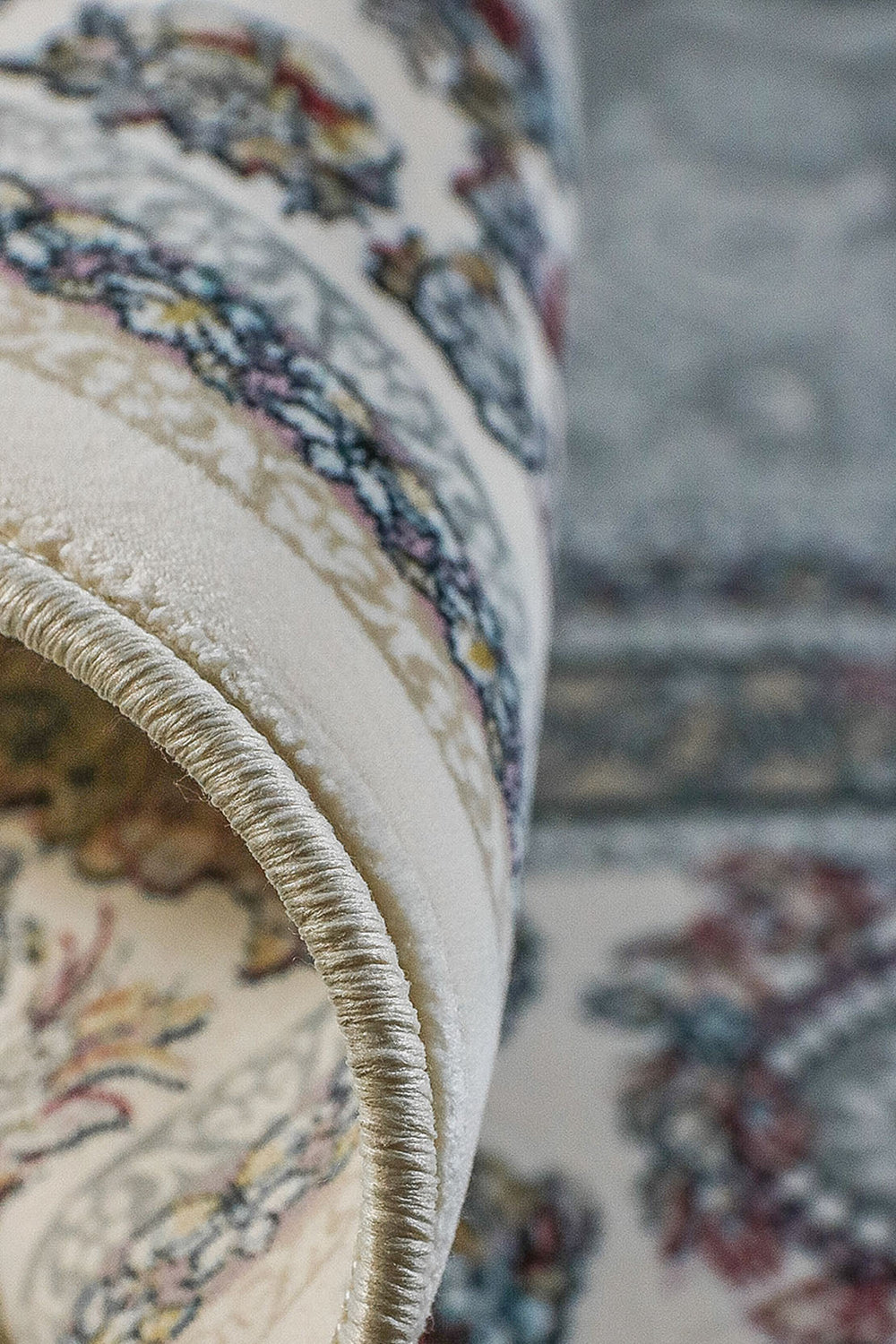 Irani Rug Authentic Persian - 3.9 x 7.4 FT - Gray and Cream - Premium Quality Rug - V Surfaces