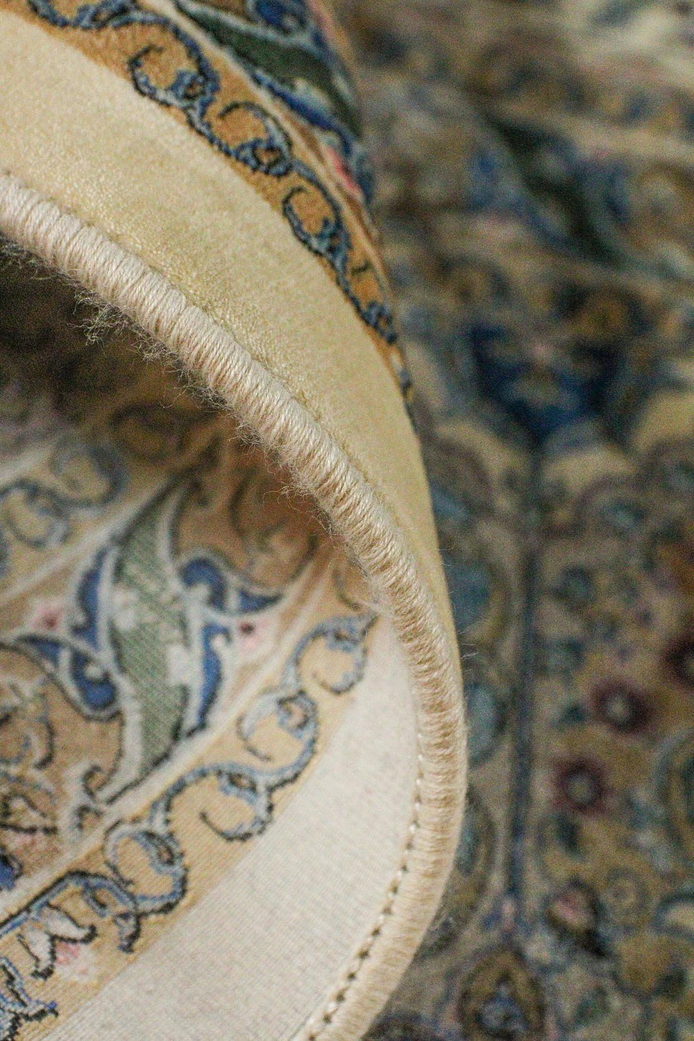 Iranian Premium Quality Silk Rug - 6.5 x 9.8 FT - Beige - Resilient Construction for Long - Lasting Use - V Surfaces