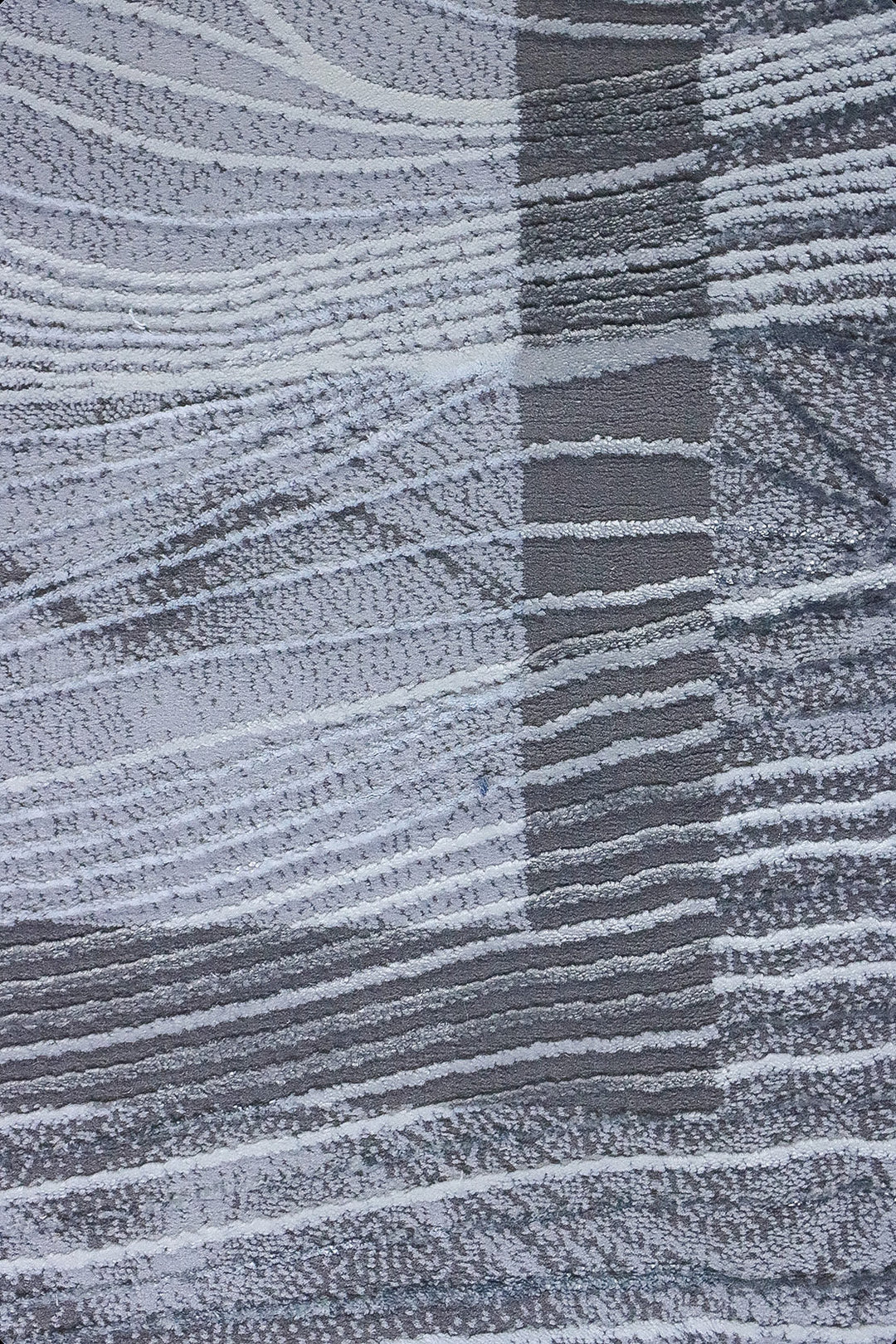 Premium Quality Turkish Astana Rug - 3.9 x 5.9 FT - Gray - Resilient Construction for Long-Lasting Use - V Surfaces