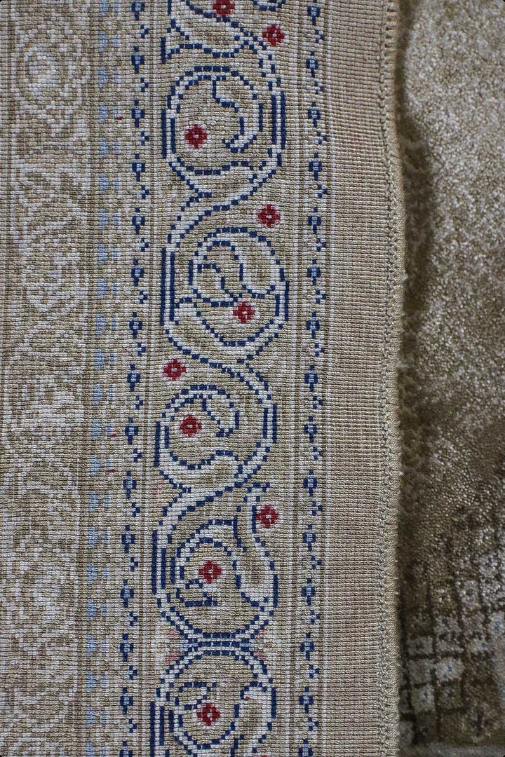 Turkish Premium Ottoman Rug - Beige - 2.6 x 4.9 FT - Resilient Construction for Long-Lasting Use - V Surfaces