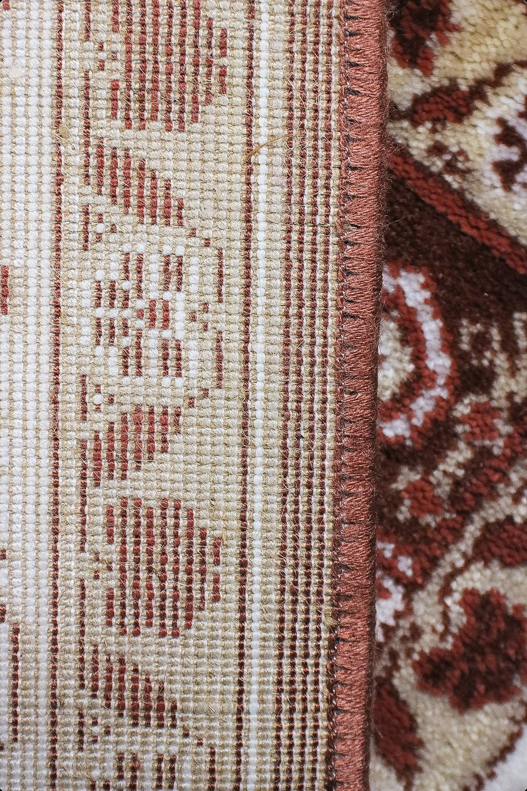 Turkish Style Acrylic Sajjadeh Prayers Mat - Maroon- Soft, Durable, and Easy to Clean - V Surfaces