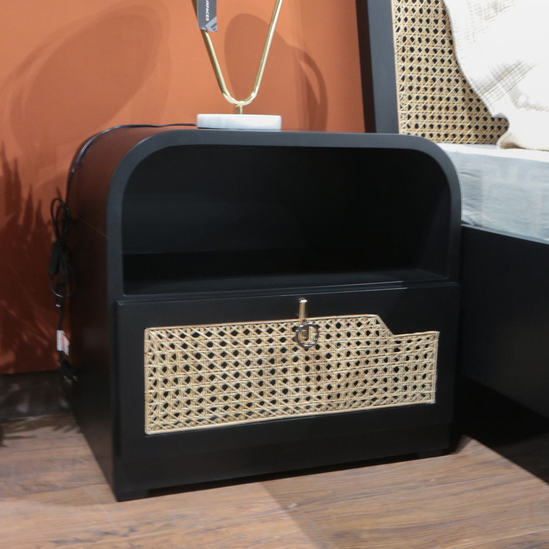 <strong>Cane</strong> Bed