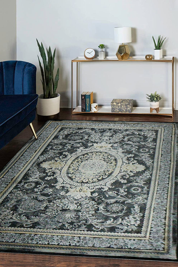 Iranian Authentic Vintage-Wd Rug - 6.5 x 9.8 FT - Gray - Resilient Construction for Long-Lasting Use