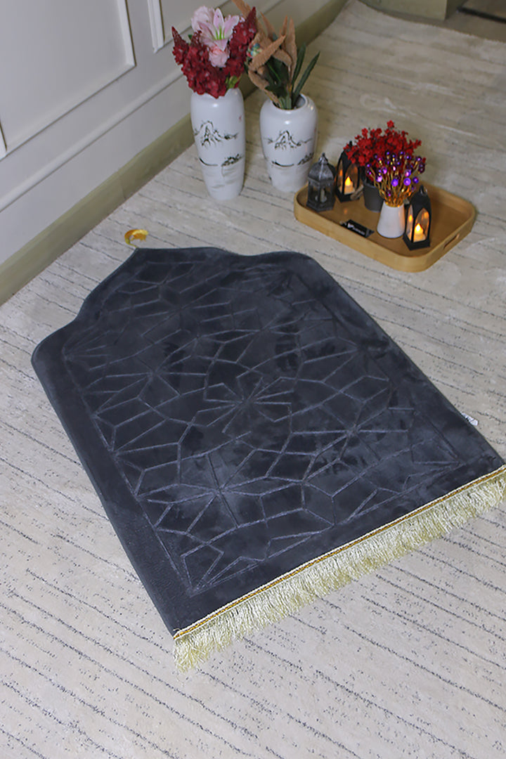 Sajda Janamaz - Premium Velvet Quilted Prayer Mat - Dark Gray