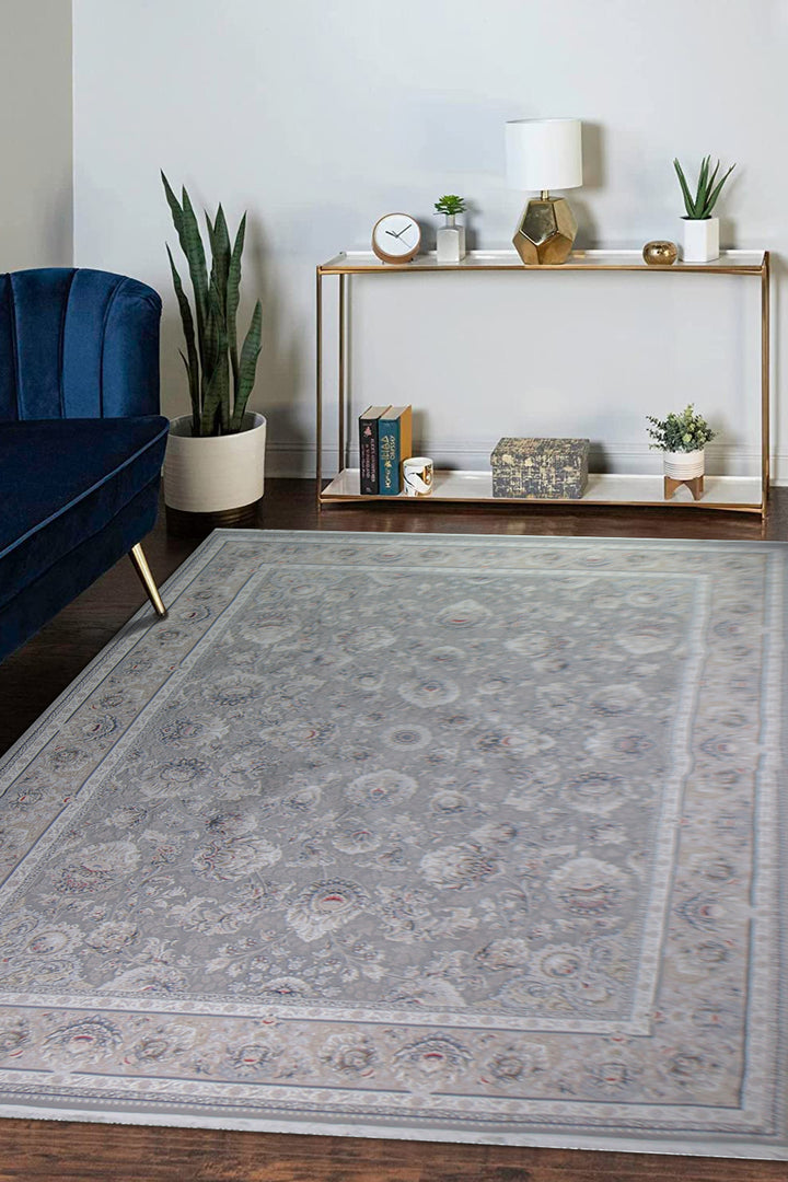 Classical and Traditional <strong>Royal</strong> Rug - Cream
