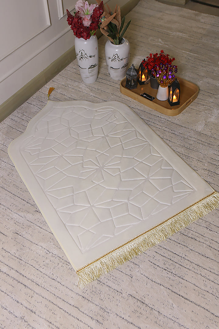 Sajda Janamaz - Premium Velvet Quilted Prayer Mat - Off-white