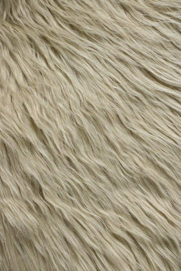 Wild Life (Sheep Fur) - 2.9 x 4.9 FT - Beige - Luxuriously Soft Fluffy Rug