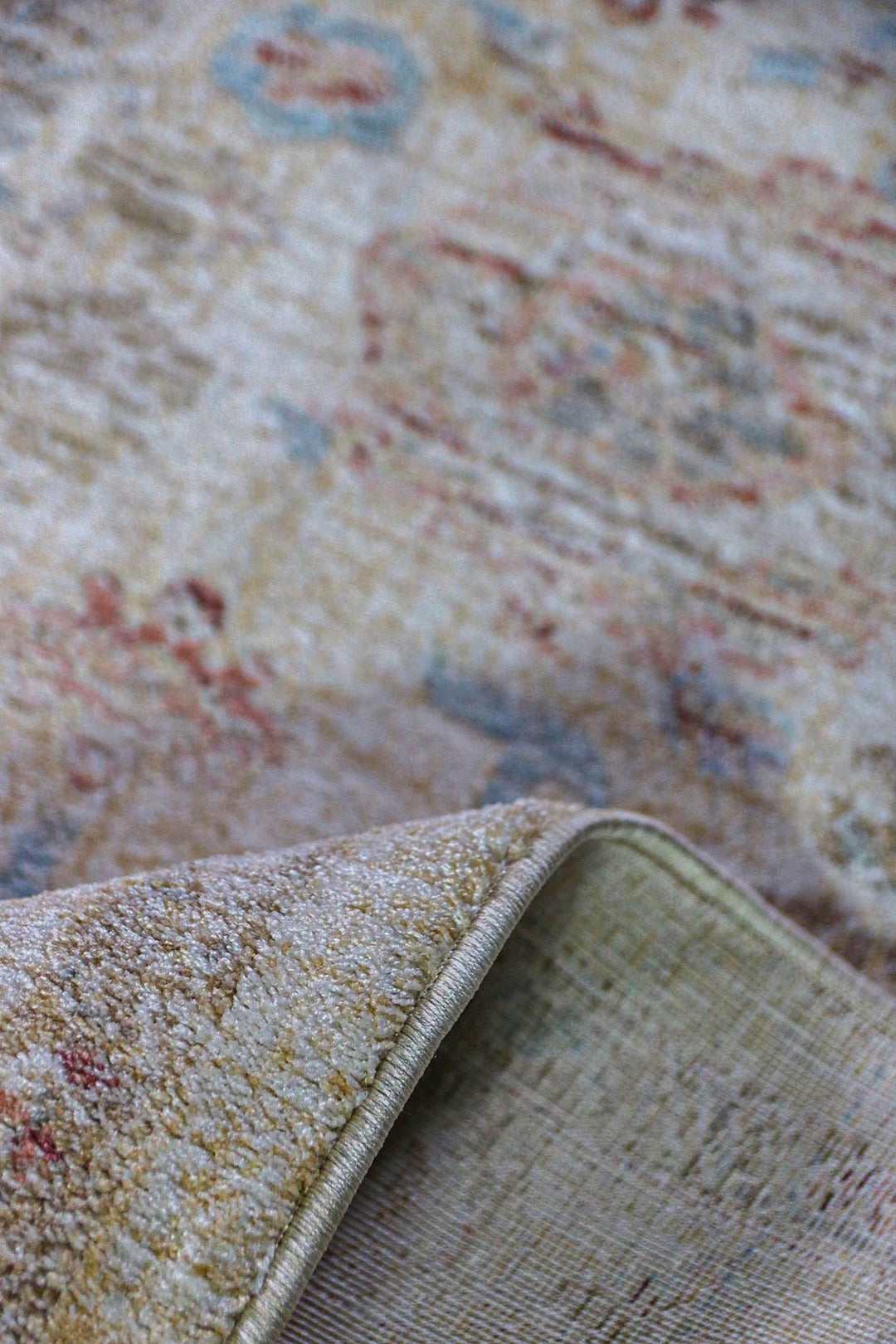 Premium Quality Turkish Antia Rug - 4.9 x 7.1 FT - Resilient Construction for Long-Lasting Use