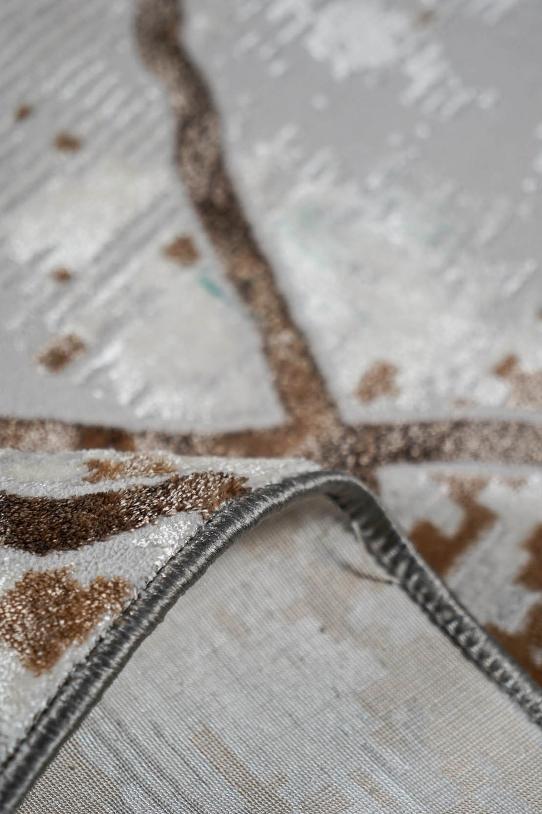 Turkish Modern Festival WD Rug - 2.6 x 5 FT - Luxurious Woven Masterpiece 50% Off!