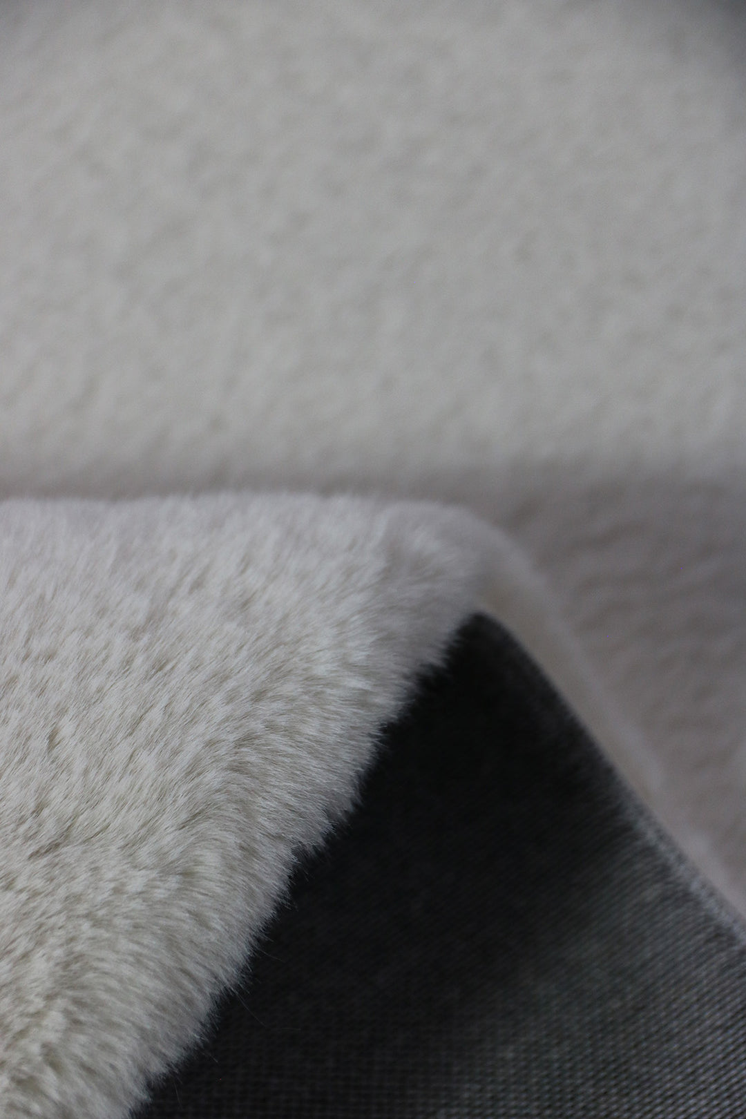 Turkish Modern Fantasy Rug - 3.9 x 5.9 FT - Luxury Soft Fluffy Area Carpet for Living Room, Bedroom &amp; Home Decor