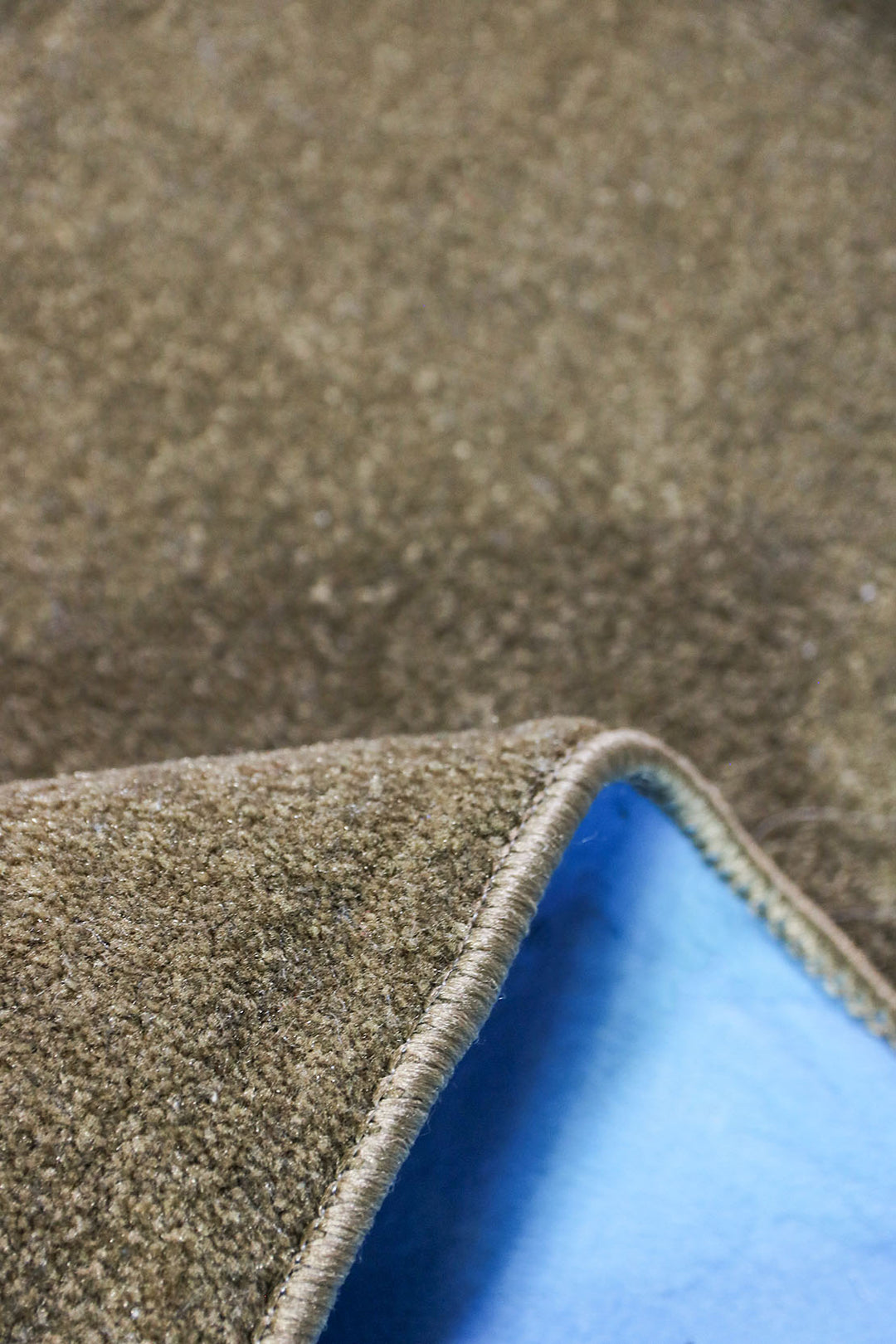 Masqat Rug  - 9 x 12 FT - Soft, Durable, and Easy to Clean