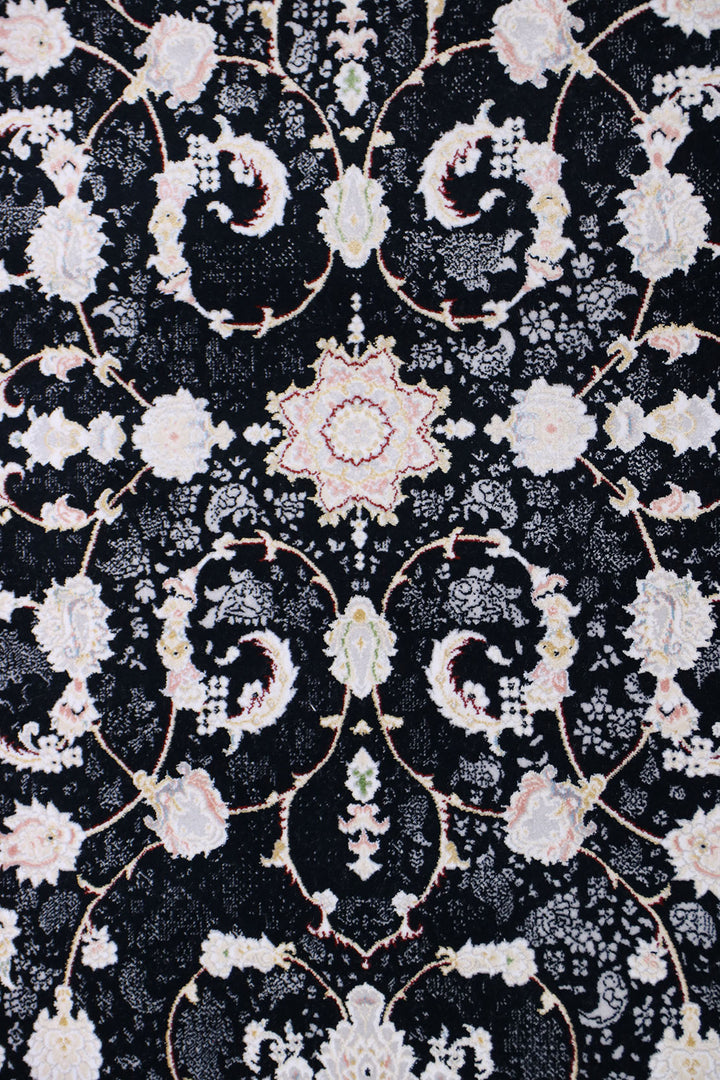 Iranian Premium Quality Authentic Persian (1200) Rug - 2.6 x 4.9 FT - Unveiling the Elegance and Tradition of Authentic Persian Rugs