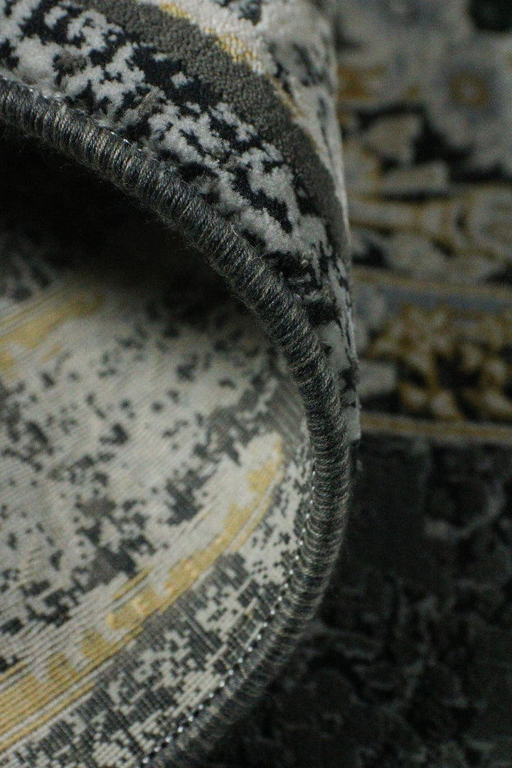Iranian Authentic Vintage-Wd Rug - 6.5 x 9.8 FT - Gray - Resilient Construction for Long-Lasting Use