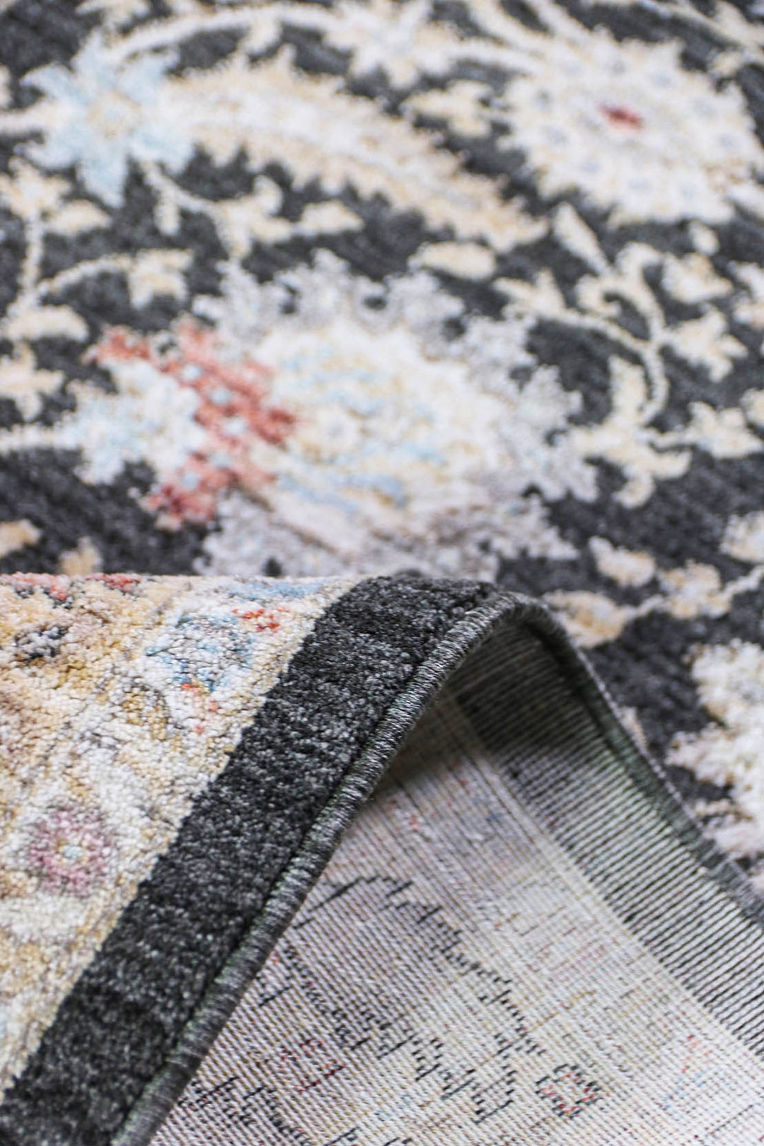 Premium Quality Turkish Antia Rug - 3.9 x 5.9 FT - Resilient Construction for Long-Lasting Use