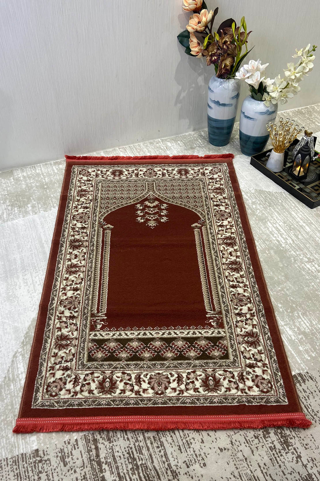 Turkish Style Acrylic Sajjadeh Prayers Mat-Red-Soft, Durable, and Easy to Clean