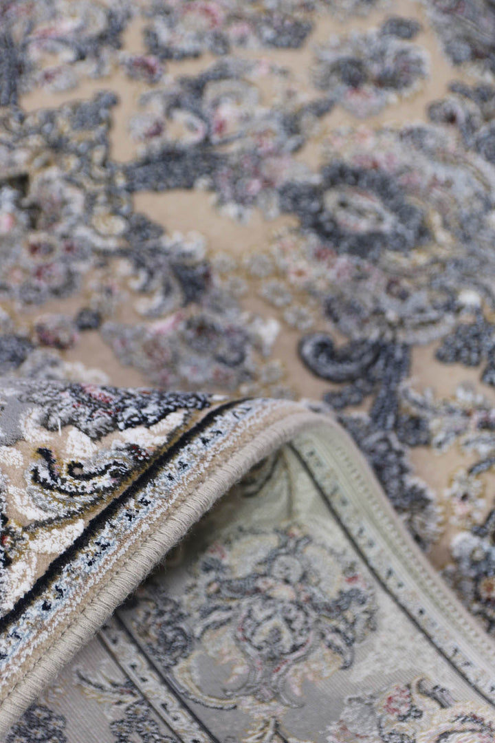 Premium Royalty  Persian Rug - 3.9 x 5.9 ft - Elegant Luxury Carpet