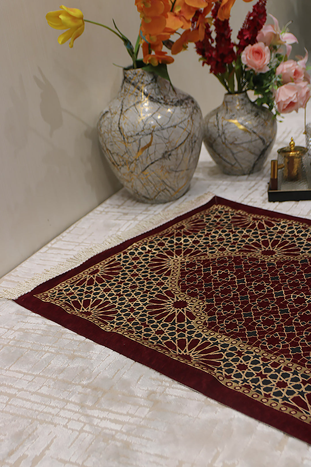 Ultra Janamaz - Foldable Travel Prayer Mat - Maroon