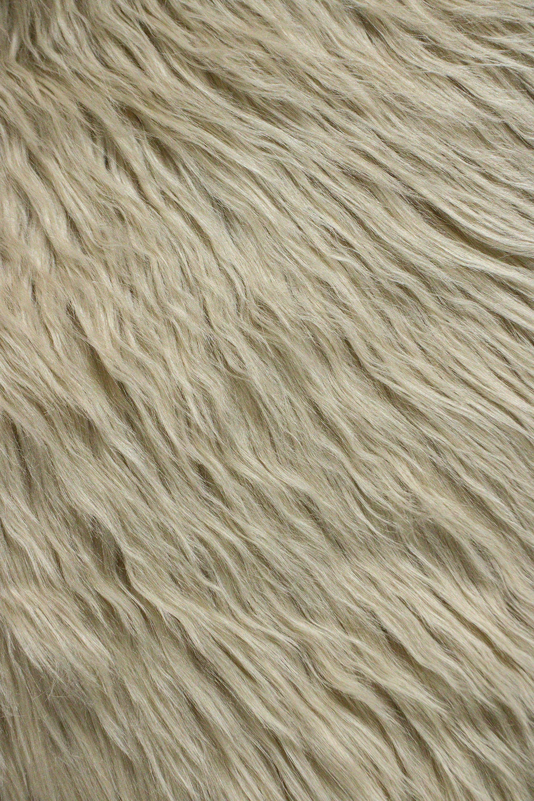 Wild Life (Sheep Fur) - 3.9 x 5.5 FT - Beige - Luxuriously Soft Fluffy Rug
