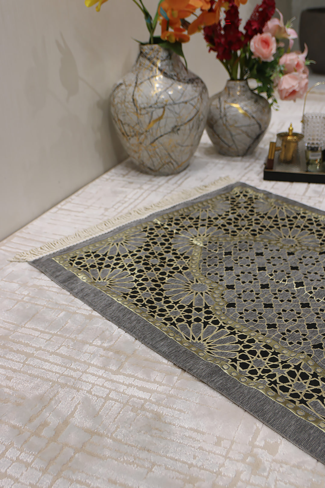 Ultra Janamaz - Foldable Travel Prayer Mat - Gray