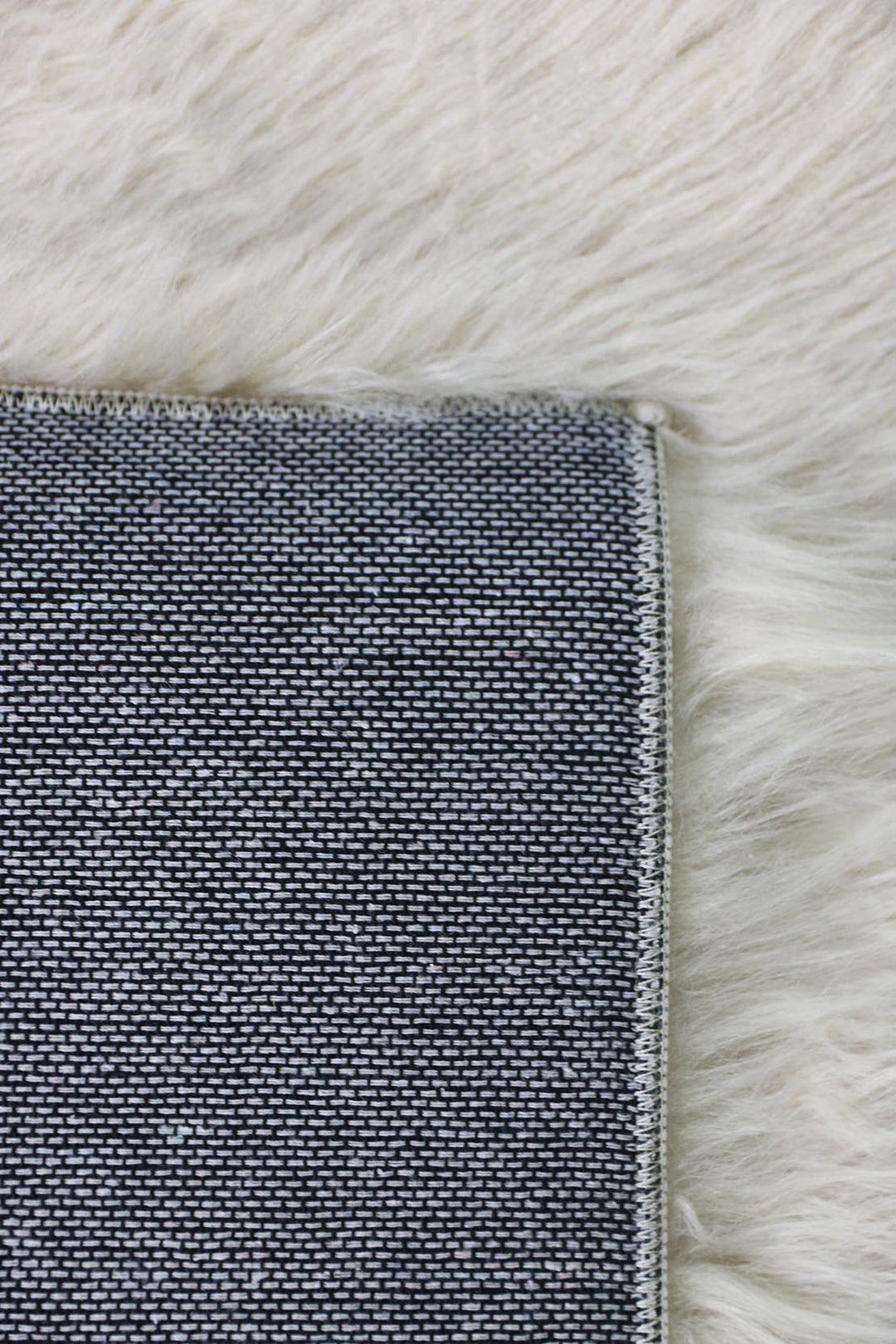 Turkish Cosmos Fur Rug - 3.9 x 5.6 Ft - Beige - Fluffy Furry Floor Decor Rugs