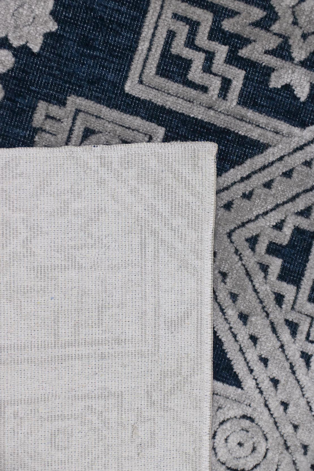 <p>Turkish Modern <strong>Oriental Wd Rug</strong>  - Beige - 3.2 x 13.1 FT</p>